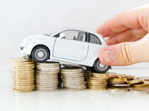 Какие дополнительные расходы обычно возникают при покупке нового автомобиля?