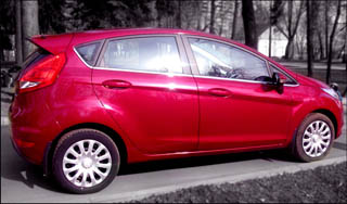 Ford Fiesta New - цвет Hot Magenta